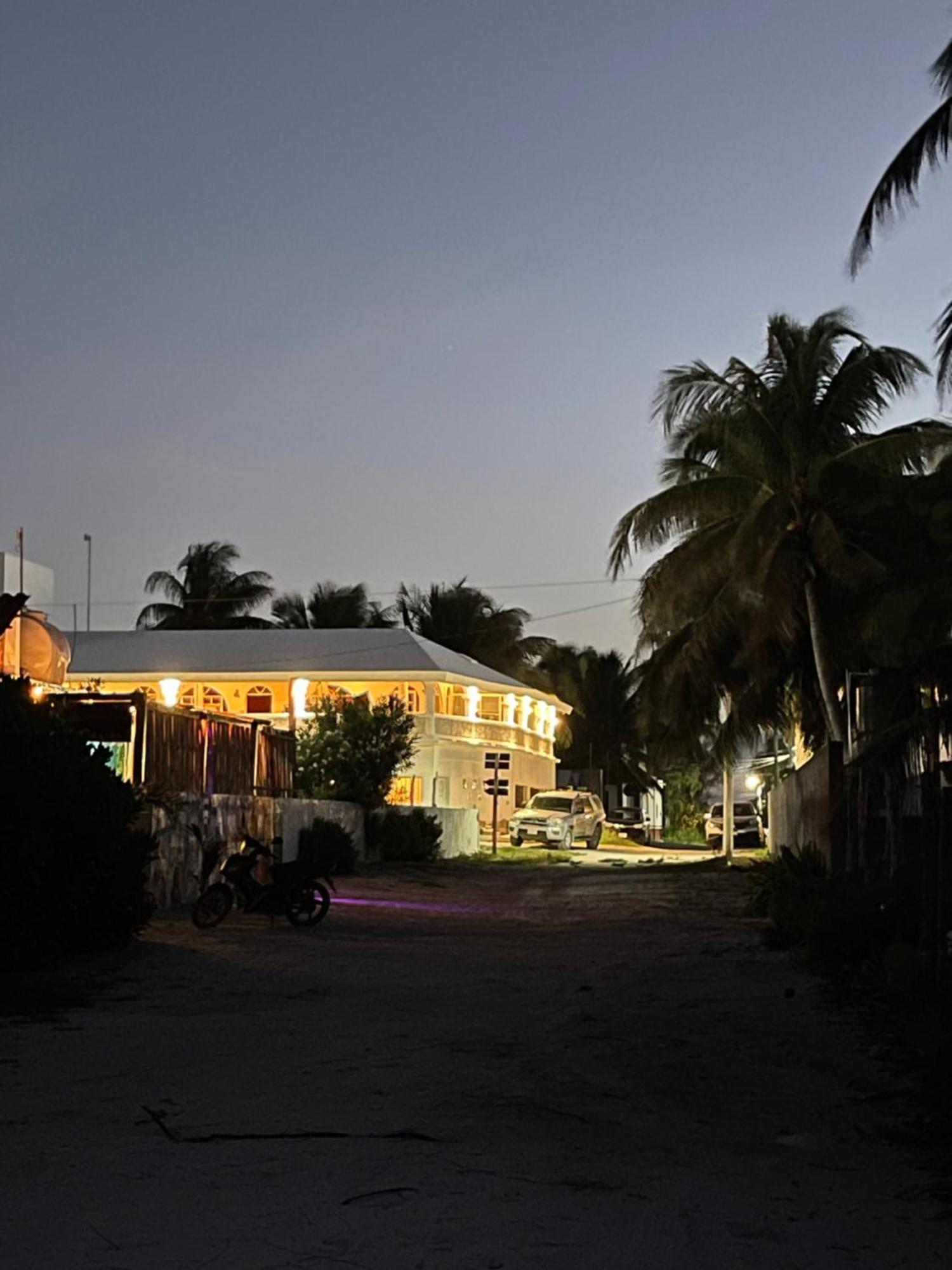 Casa Gajah Hotエル・コージョ エクステリア 写真